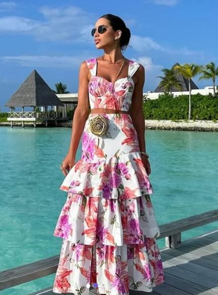 Stylish Holiday Patterned Waistcoat Dress Outfit