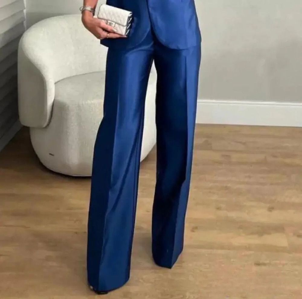 elegant set in premium quality satin